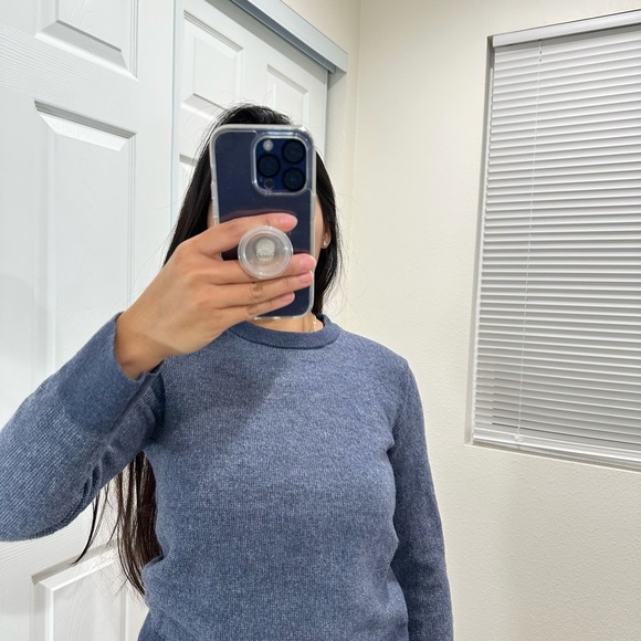 BANANA REPUBLIC ITALIAN MERINO YARN BY BARUFFA - Picture 2 of 6